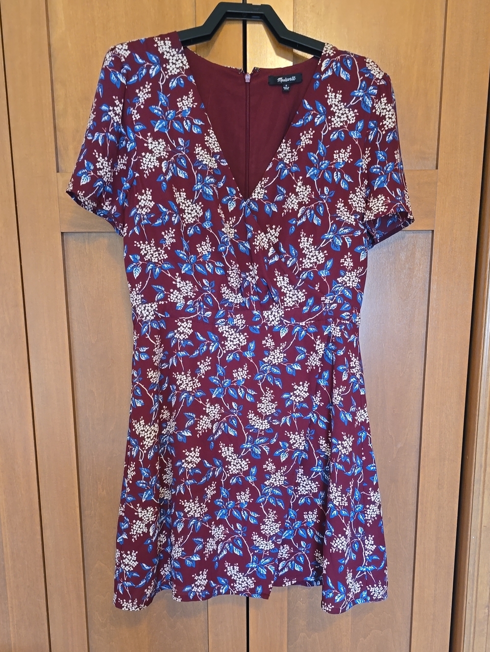 Madewell Maroon Floral V-Neck Short Sleeve Dress with Blue Accents